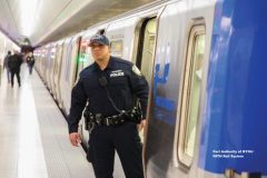 PAPD_Officer-on-PATH-at-WTC-768x512